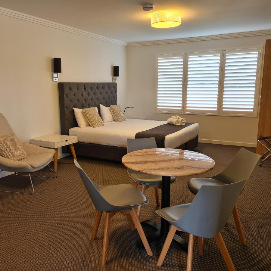 Quays Hotel Batemans Bay Extérieur photo