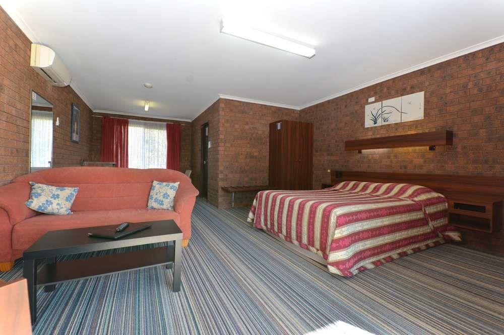 Quays Hotel Batemans Bay Extérieur photo