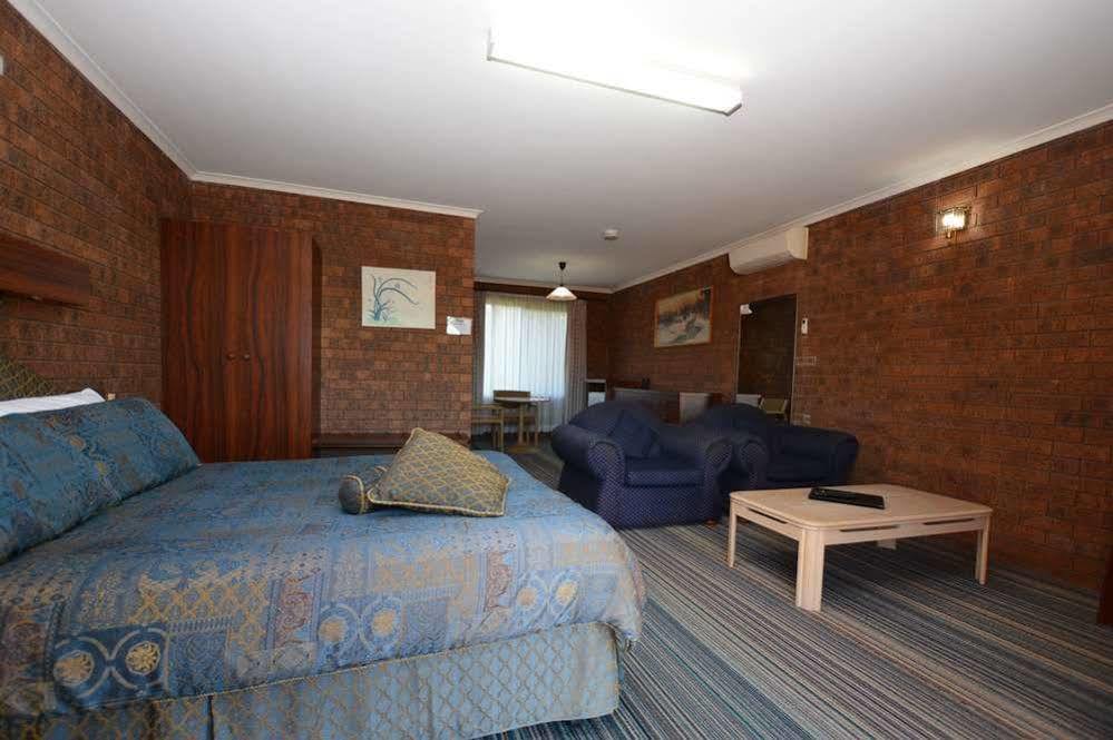 Quays Hotel Batemans Bay Extérieur photo
